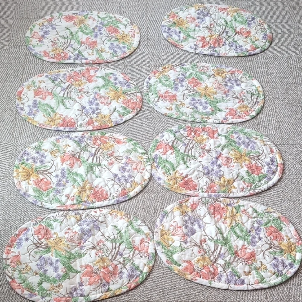 Vintage Floral Leaf Quilted Placemats Set Golden Girls 80s Cream Purple Green